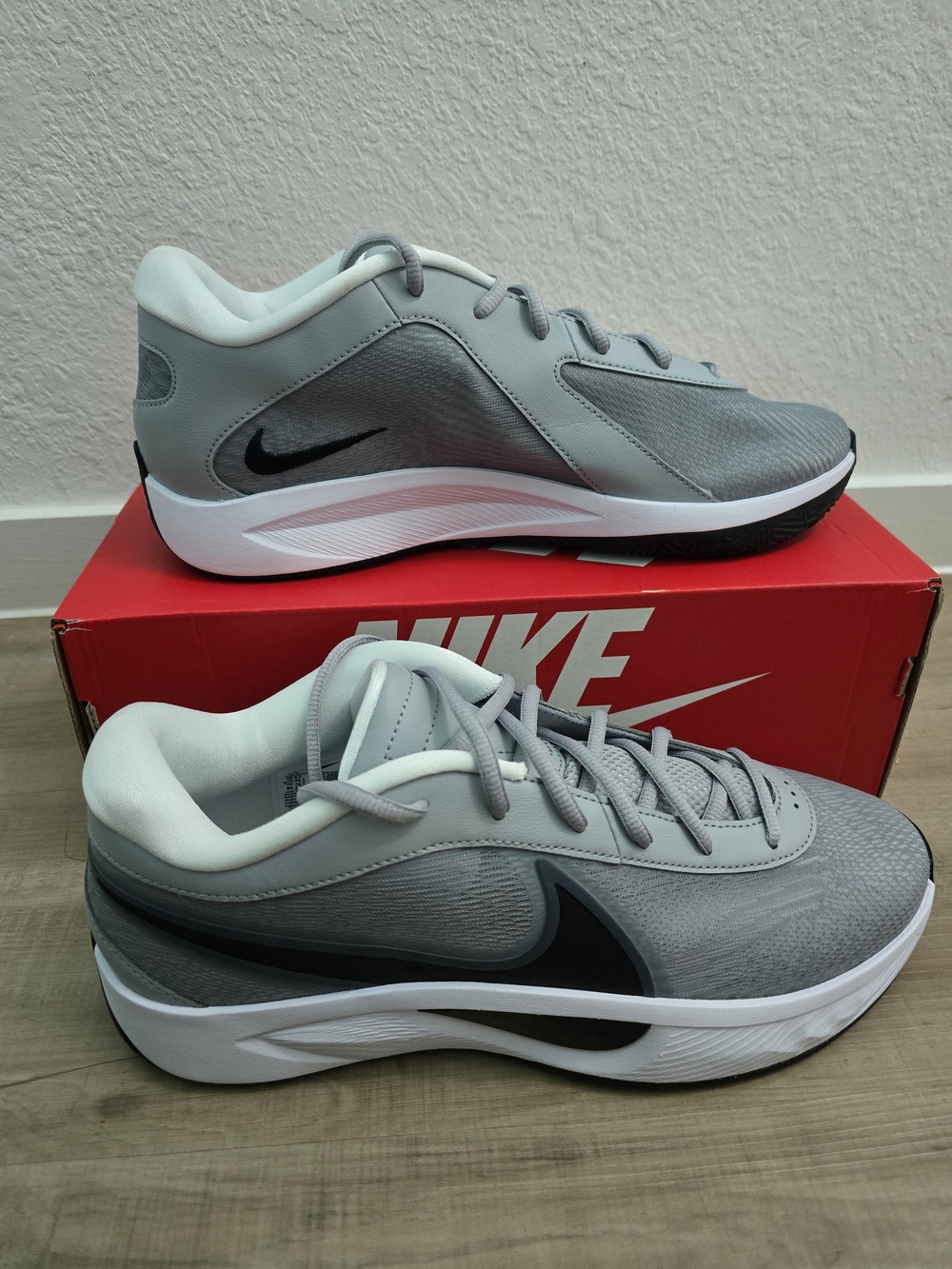 Nike Giannis Zoom Freak 6 TB Men’s Grey Low-Top Training Shoes